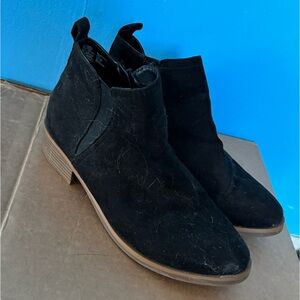 Black dress booties size 8
